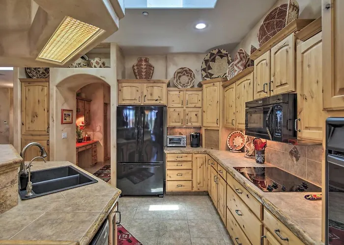 Patio, Grill & Yard: Pet-friendly Havasu Gem * Lake Havasu City