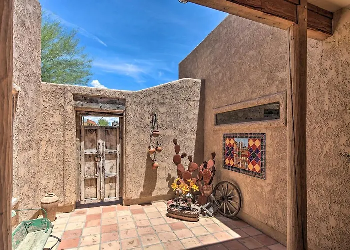 Apartment Patio, Grill & Yard: Pet-friendly Havasu Gem Lake Havasu City