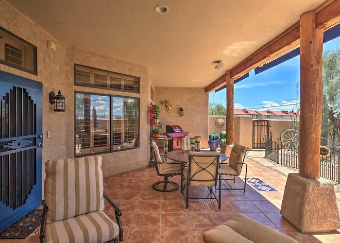 Apartment Patio, Grill & Yard: Pet-friendly Havasu Gem *
